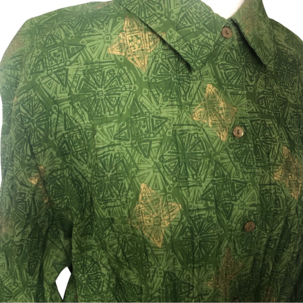 Green Patterned Button-Up Shirt - Picture 5 of 10